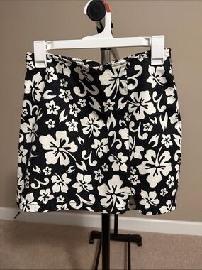 NWOT Wild Fable Floral Black and White Mini Skirt